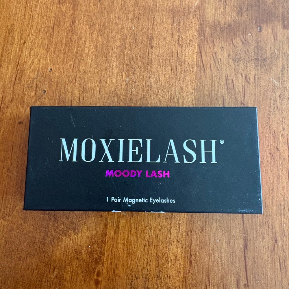Moxielash Moody Lash. 1 pair of magnetic lashes. New in original box.